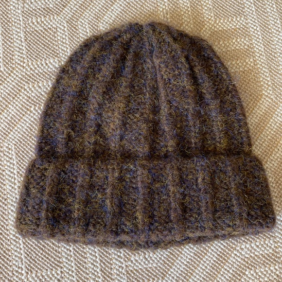 NWT Anthropologie Brown Beanie Hat - Picture 1 of 3